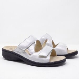 Mobils Geva Silver Metallic Leather Adjustable Strap Comfort Sandals 38 / 8US